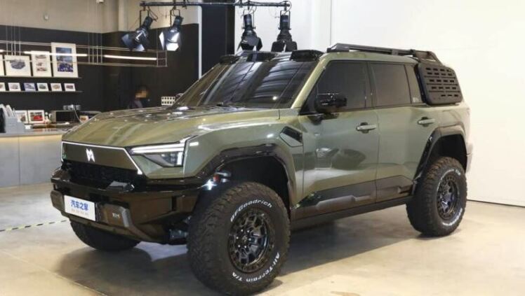 دانگ فنگ Warrior M817؛ رونمایی شاسی‌بلند 700 اسب‌بخاری با فناوری هوشمند و قابلیت‌های آفرود پیشرفته