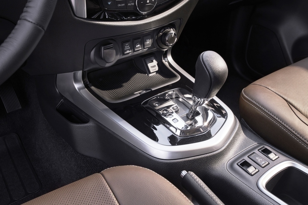  جزئیات قیمت ترا 1404 | افزایش قیمت خودرو | تحلیل تغییرات نرخ خودرو | تأثیر افزایش قیمت بر بازار | مقایسه قیمت ترا با رقب 