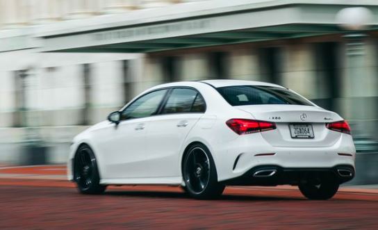  نمای عقب مرسدس بنز A200L – Mercedes-Benz A200L Rear View 