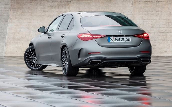  نمای عقب مرسدس بنز C200 L مدل ۲۰۲۴ – Mercedes-Benz C200 L Rear View 