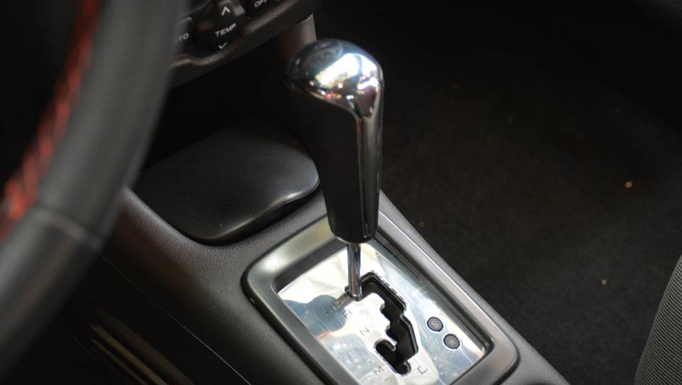  Peugeot 207 MC – دنده پژو 207 مدل 1402 – آپشن‌ها و امکانات رفاهی 