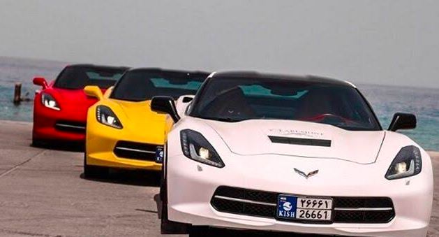 خودروهای لوکس مناطق آزاد قشم و کیش در حال تردد در جاده‌های جنوب ایران و استان‌های فارس و کرمان.