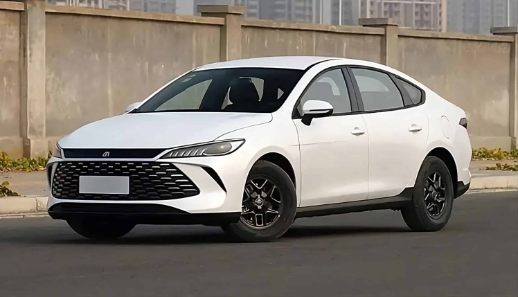 فراخوان بی‌وای‌دی (BYD) برای ۸۸,۹۸۱ خودروی هیبریدی کین پلاس به دلیل نقص باتری