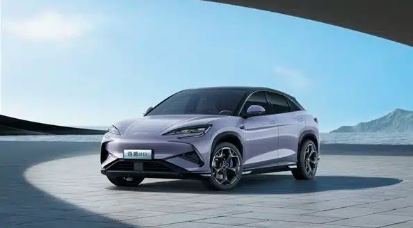  مای جلو بی‌وای‌دی سی‌لاین 07 BYD Sea Lion 07 با طراحی مدرن و چراغ‌های باریک 