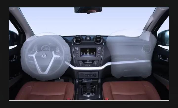  تصویر طراحی قدیمی داشبورد و کابین نیسان ناوار وارداتی چینی Zhengzhou Nissan Interior 