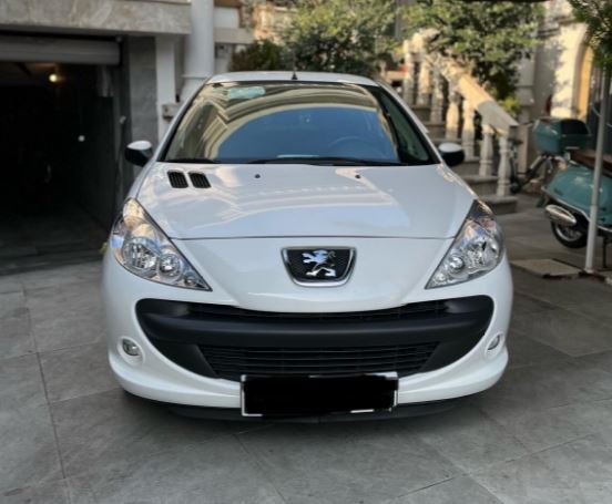 پژو 207 دنده‌ای TU5 مدل 1404 – نمای جلو Peugeot 207 TU5 – مقایسه با رقبای هم‌رده